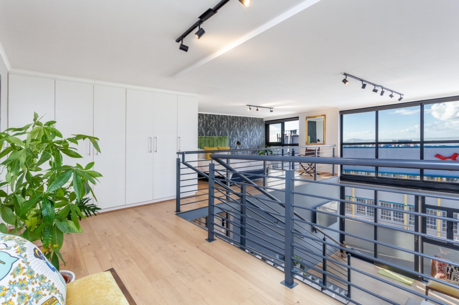 2 Bedroom Property for Sale in Woodstock Western Cape